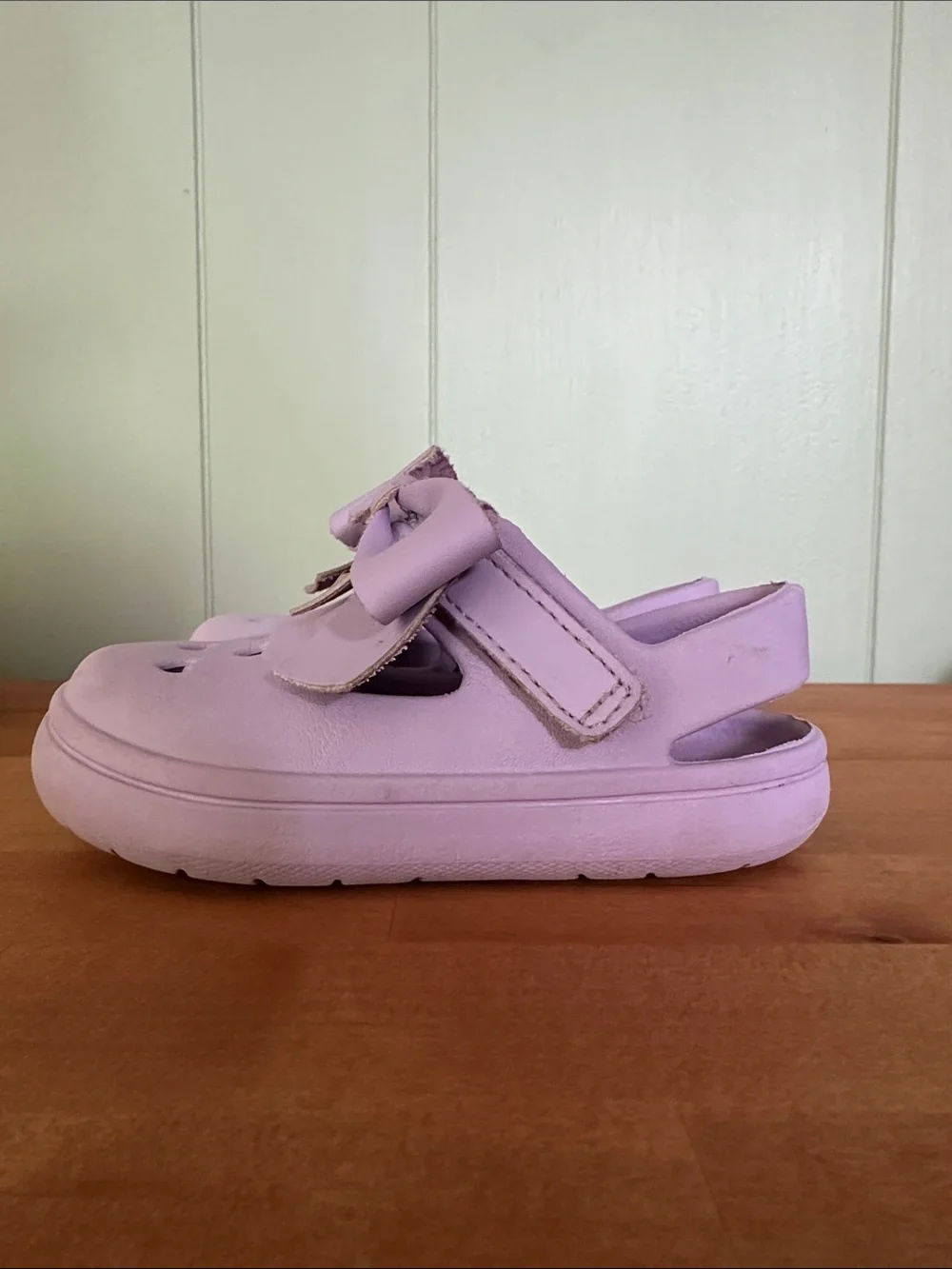 Stride Rite Kamila Sandals - Velcro Bow w Hearts in Light Lavender